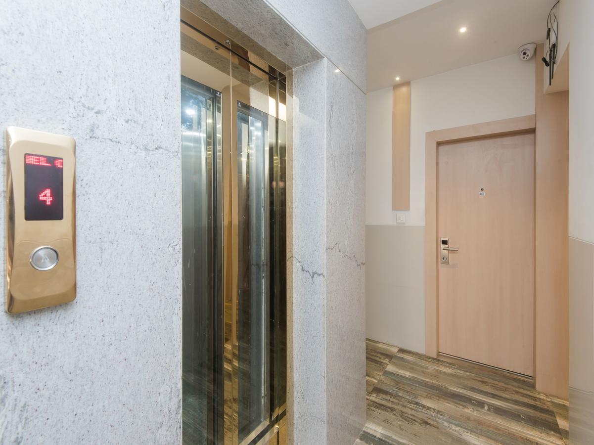 Oyo 13089 Hotel Gold Crest Νάβι Μουμπάι Εξωτερικό φωτογραφία