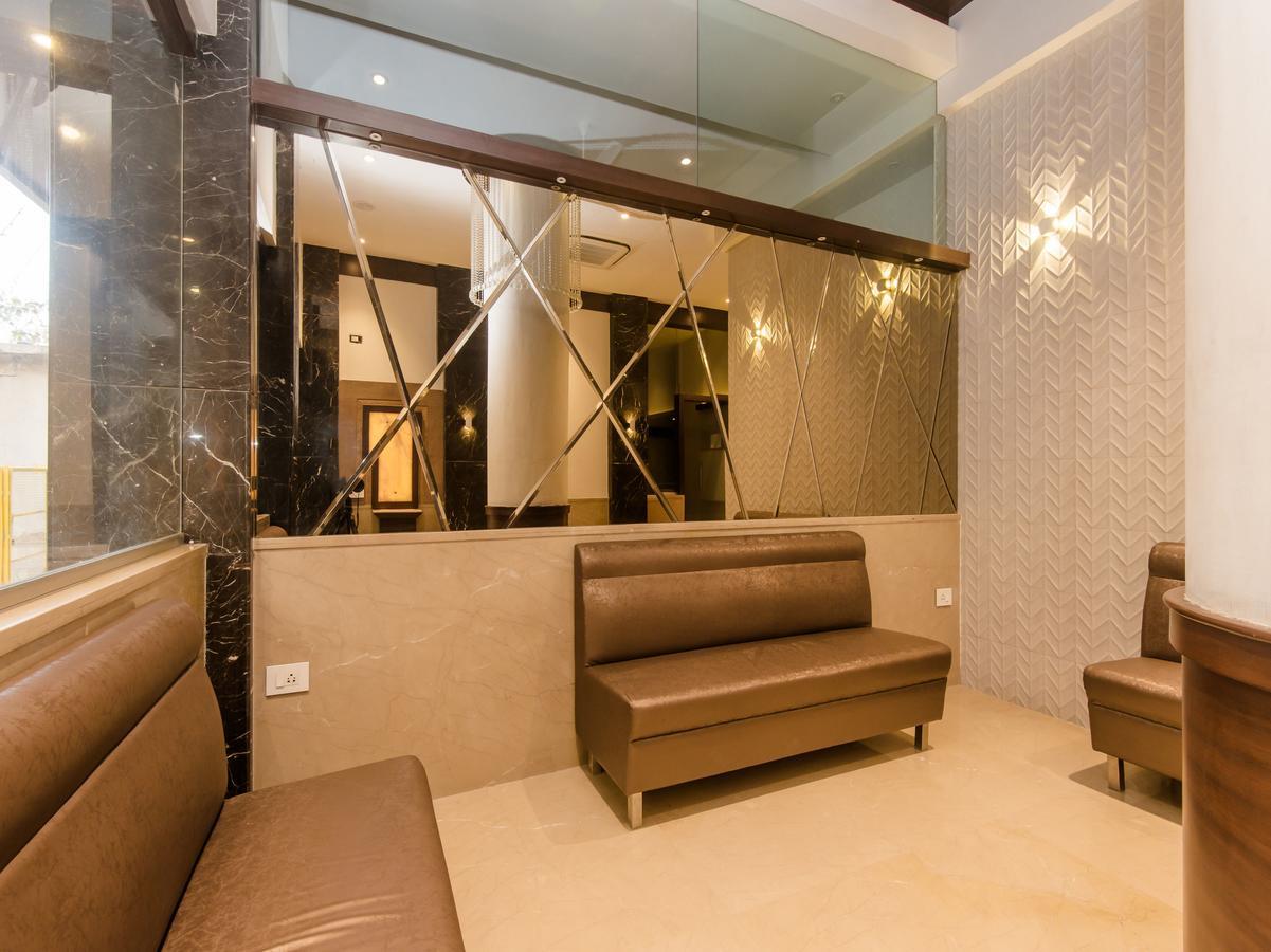 Oyo 13089 Hotel Gold Crest Νάβι Μουμπάι Εξωτερικό φωτογραφία